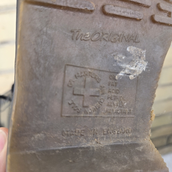 Vintage Made in England Dr. Martens - Picture 10 of 12